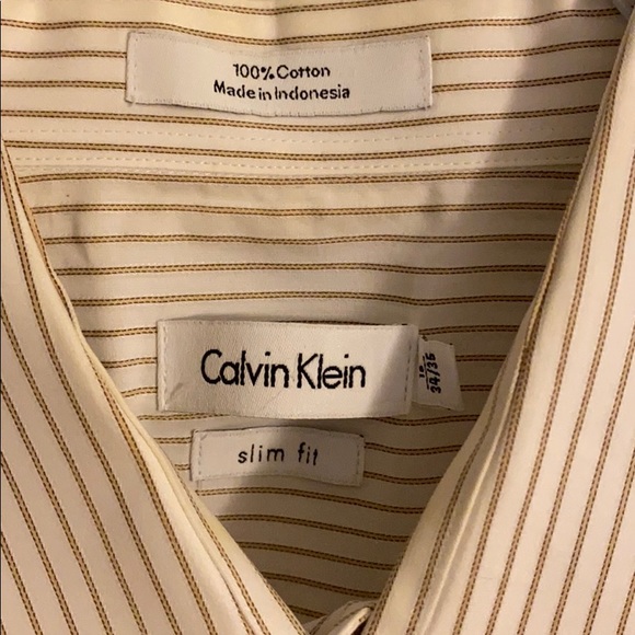 Calvin Klein Slim Fit Button Down - Picture 2 of 3